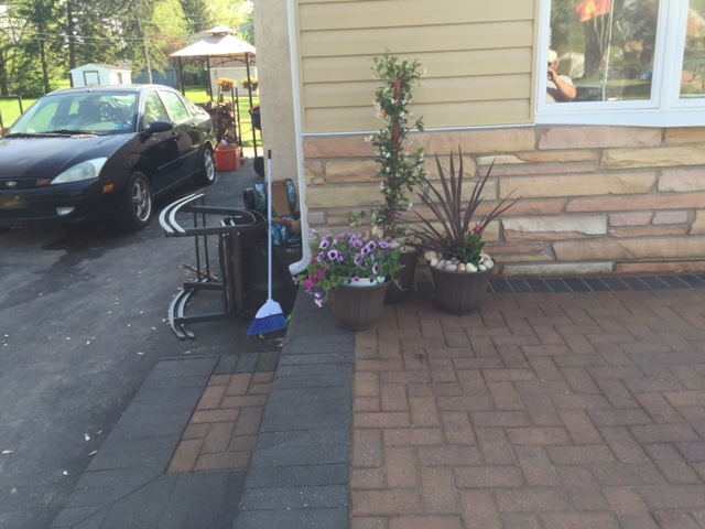 raised two toned hardscape patio